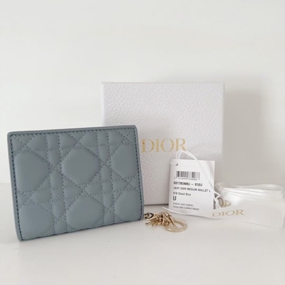 Dior Wallet - Picture 1 of 3